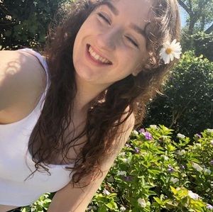 Meet your Posher, Celeste